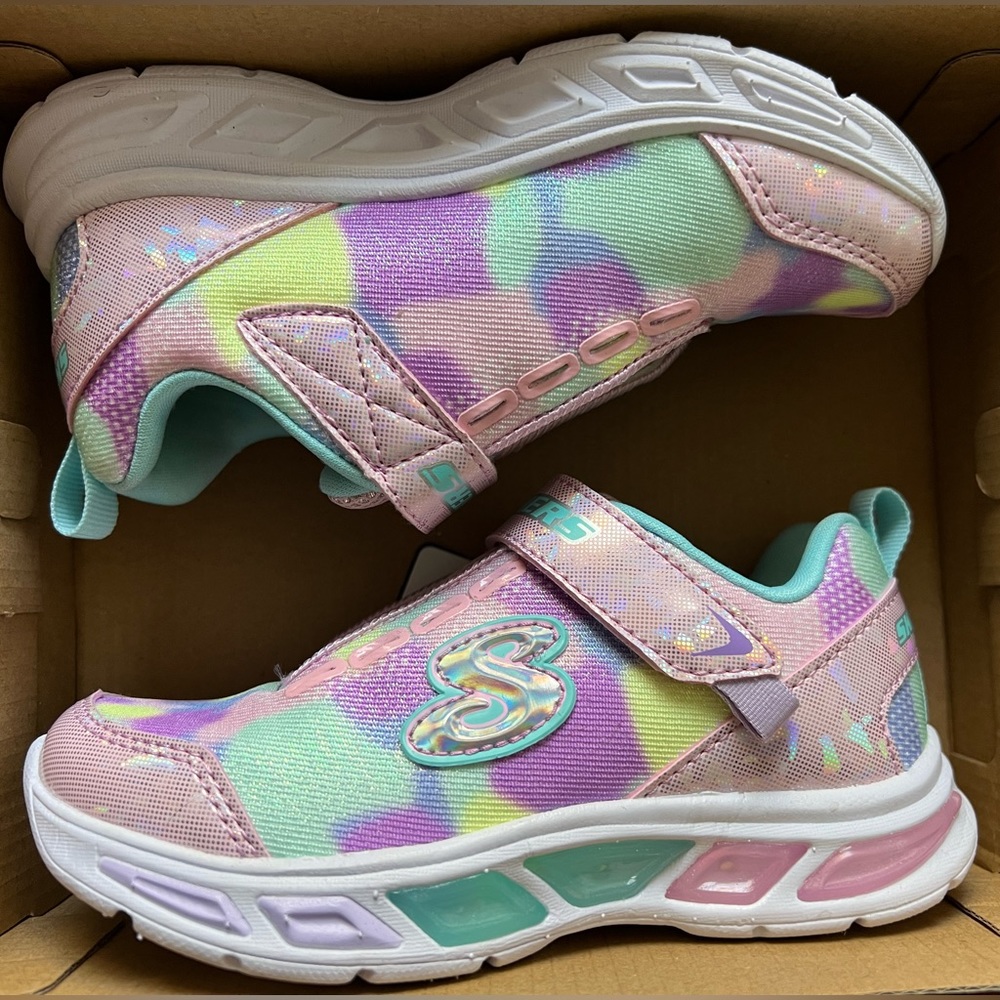 Skechers Light Up shoes. Sz 11 kids
